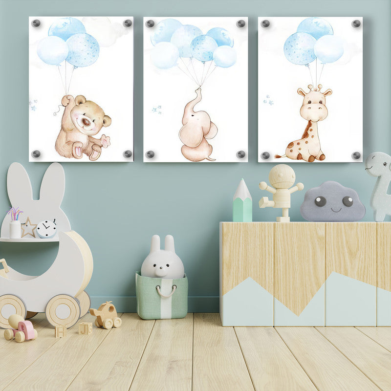 LuxuryStroke's Childrens Bedroom Wall Pictures, Nursery Animal Wall Artand Nursery Canvas Wall Art - Baby Bear, Elephant And Giraffe Playing With Balloons